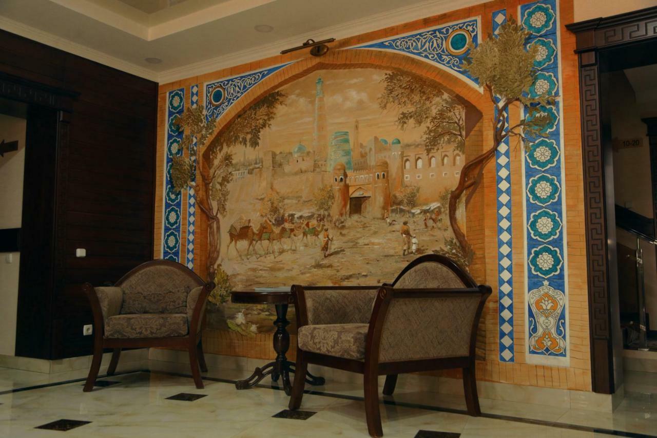 Bravolyuks Hotel 우르겐치 외부 사진